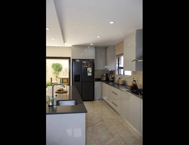 3 BEDROOM HOUSE FOR SALE IN BEDFORDVIEW